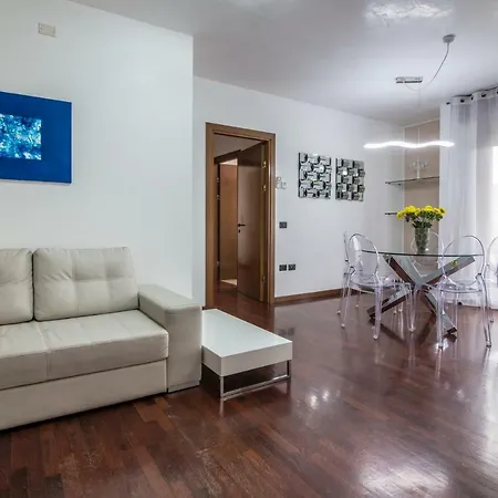Ypapartment Chiesanuova Apartmán *